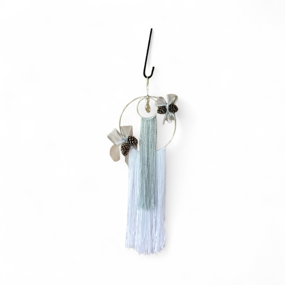 Wall Art Hand Crafted Suncatcher Silver White Gray Chrystal Christmas Pine Cone - Picture 5 of 13